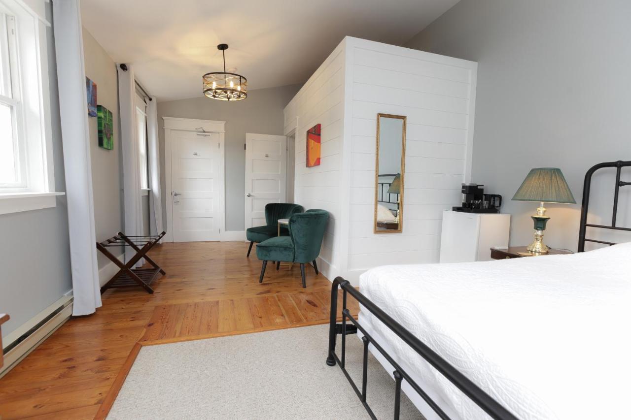 Jackson'S Falls Country Inn Milford 외부 사진